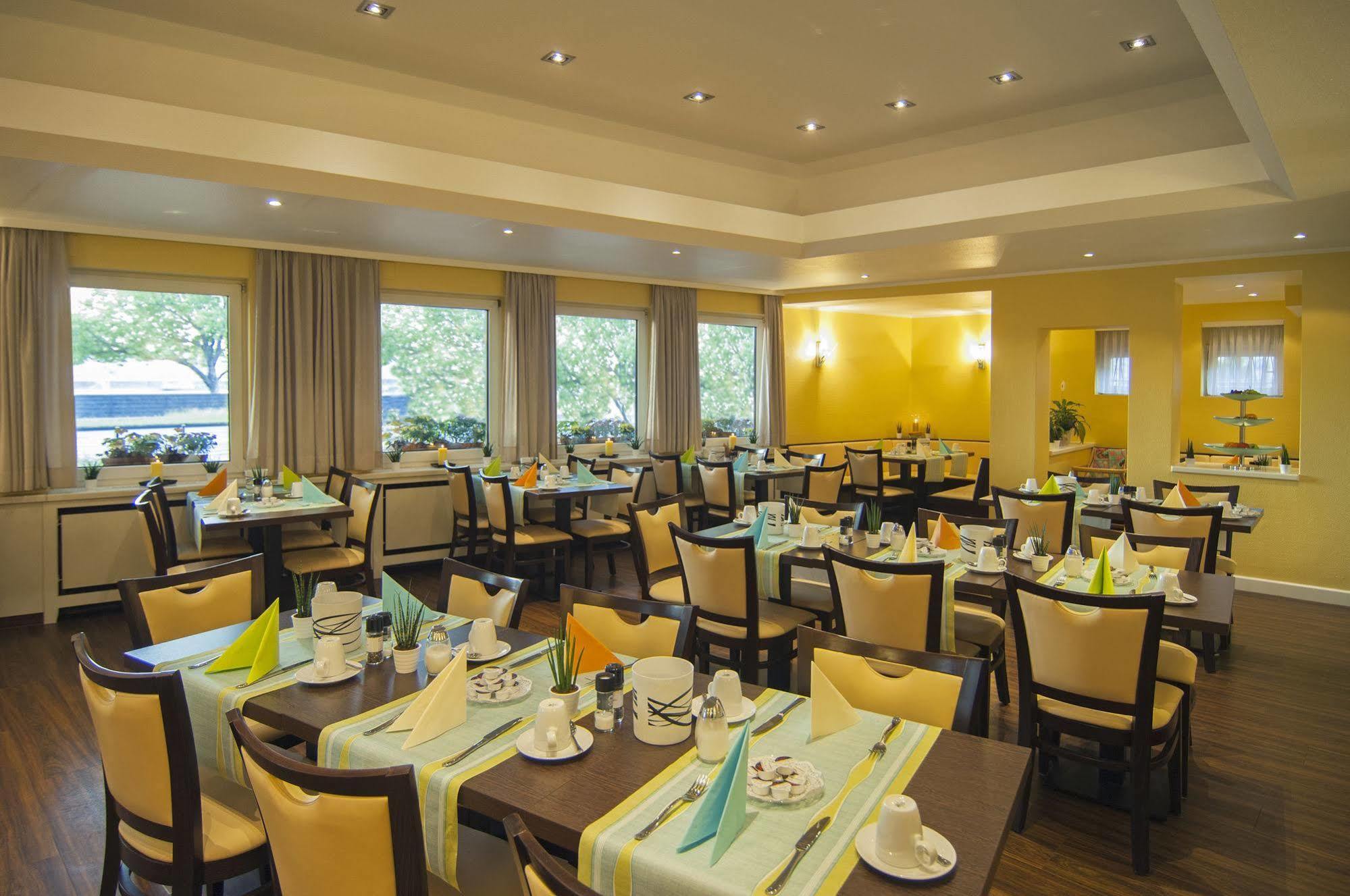 Hotel Allegro Koln Bagian luar foto